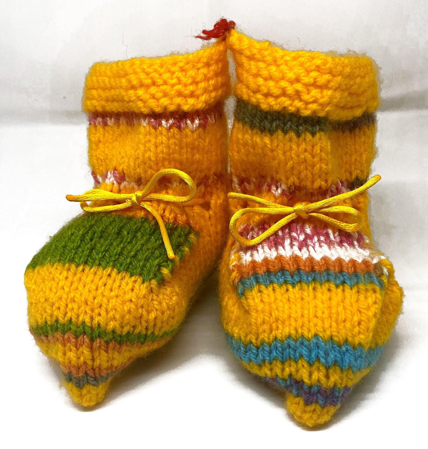 
                  
                    Polkos - calcetines para bebé de Bolivia (varios colores, hechos a mano)
                  
                